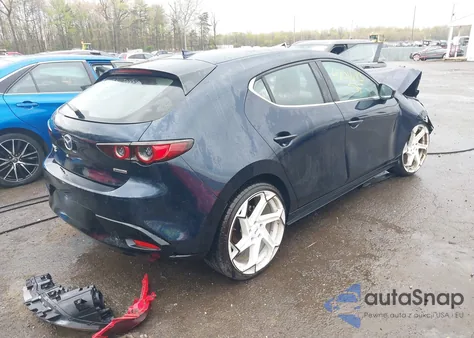 2020 Mazda Mazda3 Hatchback Preferred Package из США, поврежденный, VIN JM1BPBMM1L1155295